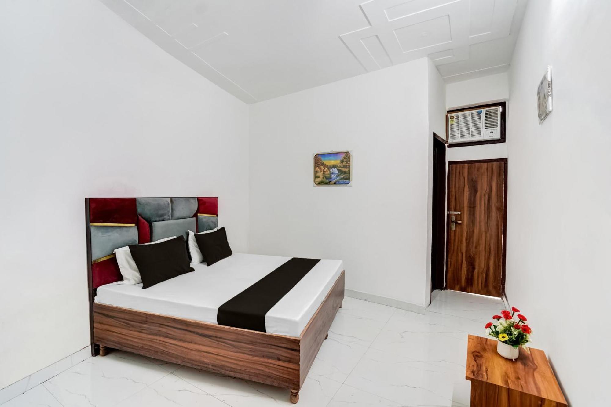 Super Hotel O Burari Нью-Дели Экстерьер фото