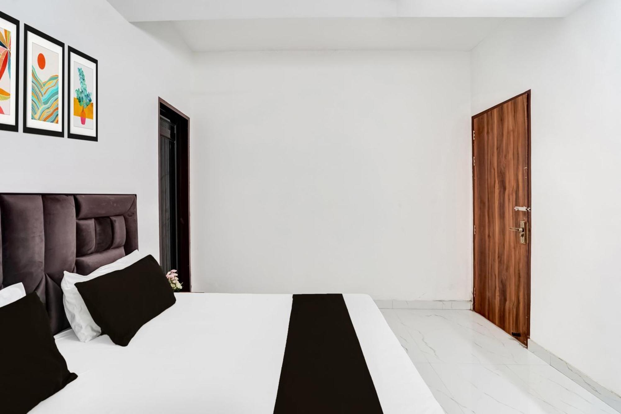 Super Hotel O Burari Нью-Дели Экстерьер фото